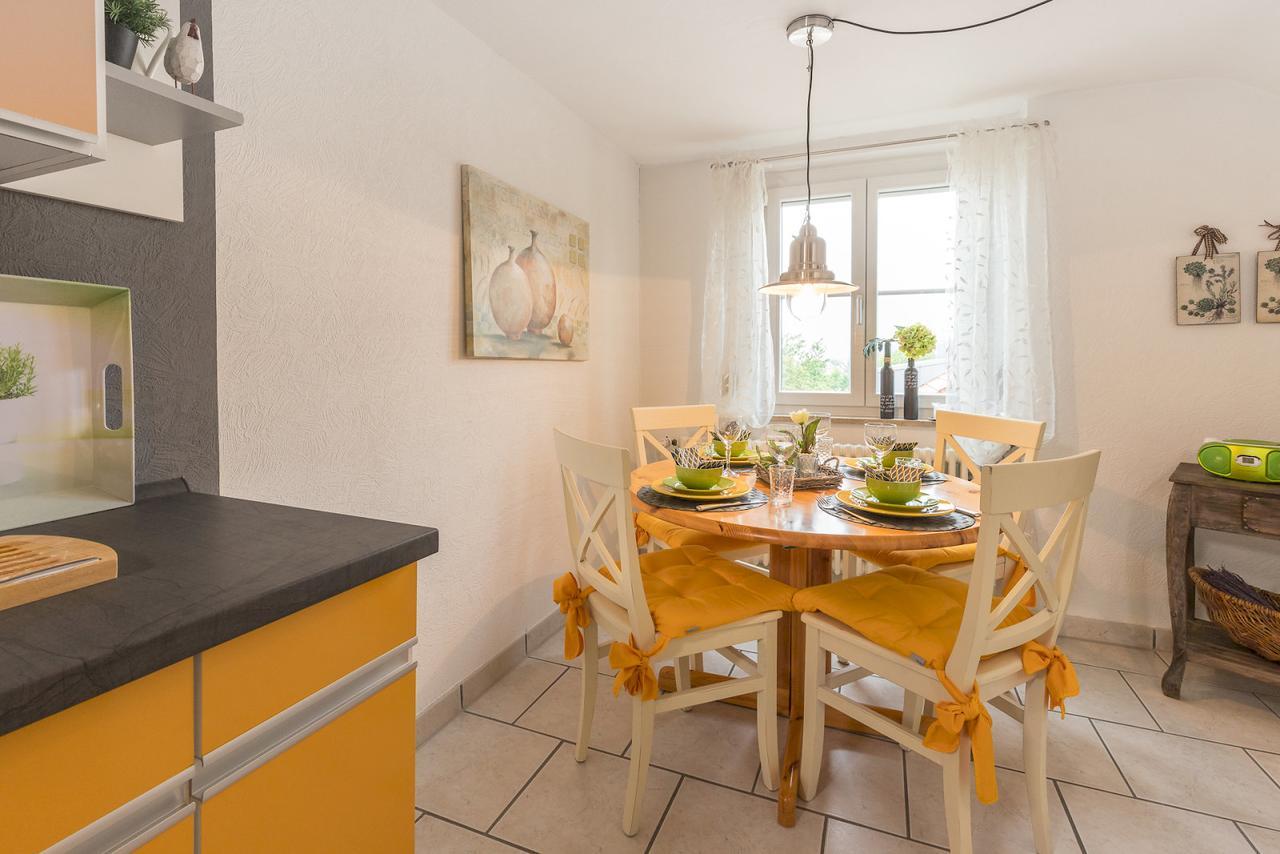 Ferienwohnung Auszeit Markdorf Bagian luar foto